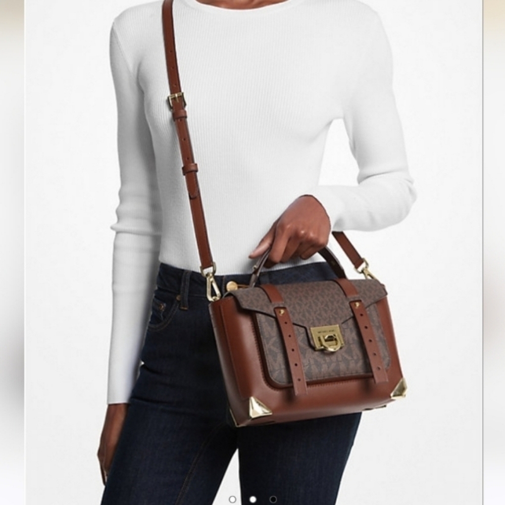💜🔹️Michael Kors 🔹️Manhattan Medium Leather and Logo Satchel- Dark Cherry - Picture 2 of 7
